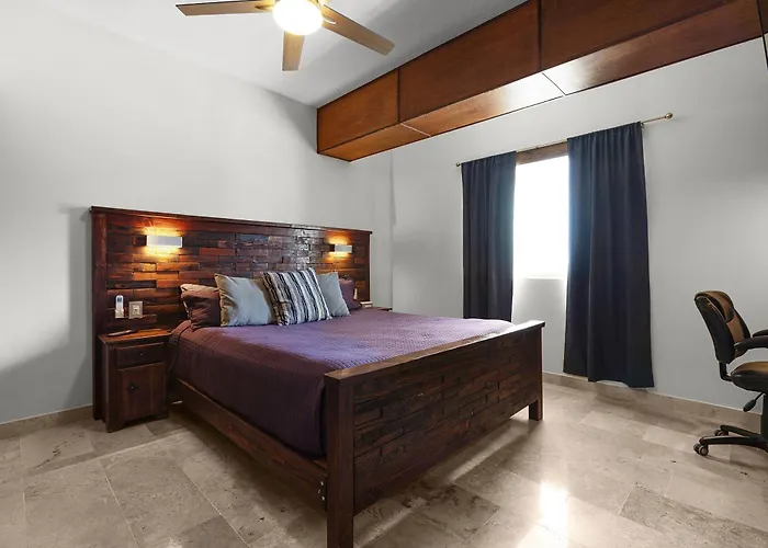 Vista La Jolla 2 Bedroom 408 Apartment